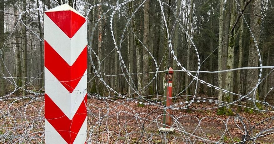Беженцы за сутки 217 раз штурмовали границу Польши