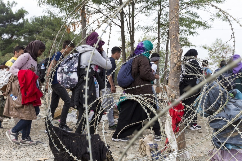 Количество нелегальных мигрантов, приезжающих в ЕС, растет &#8212; DPA