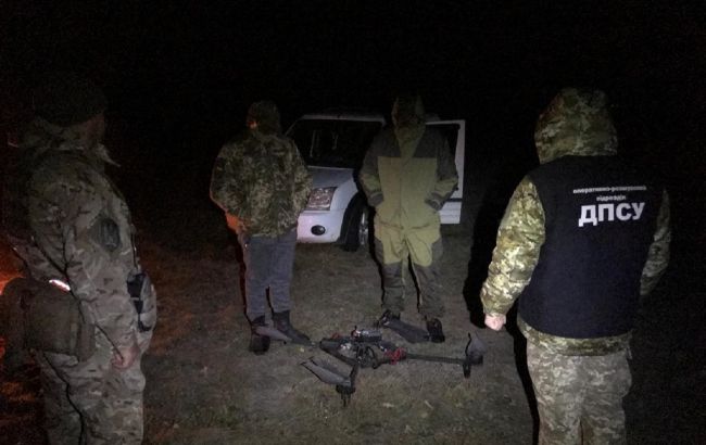 В Черновицкой области двое мужчин шпионили за пограничниками (ФОТО, ВИДЕО)