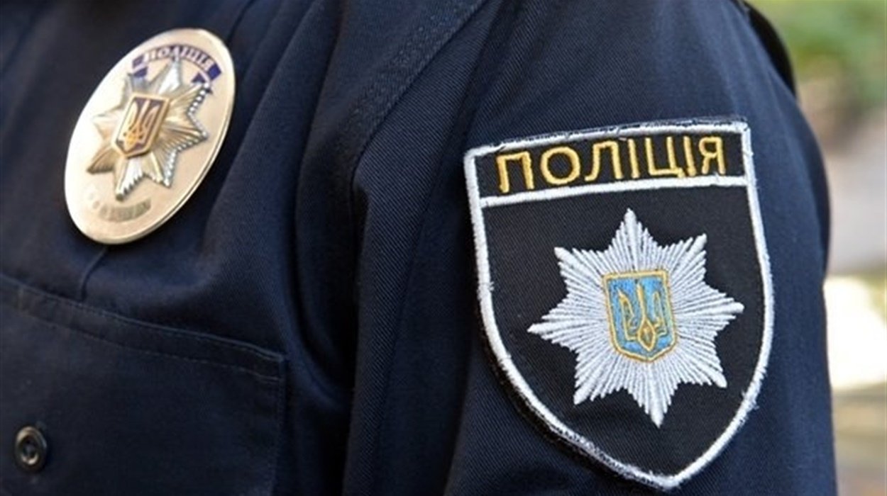 В Фастове двое налетчиков похитили сейф из офиса частного предприятия