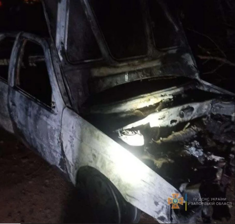 В Запорожской области горел гараж с автомобилем ЗАЗ «Sens» внутри (ФОТО) 