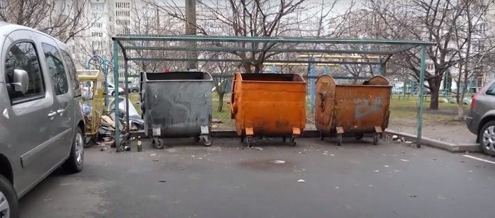 На Волыни у мусорных баков лежал труп (ФОТО, ВИДЕО)