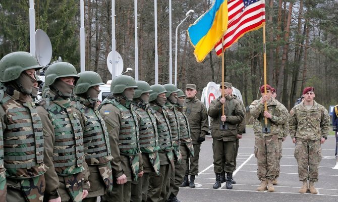 Эксперт: Украина остается инструментом политики США в отношениях с Россией