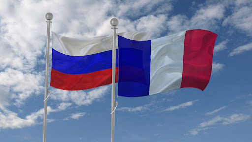 Главы МИД РФ и Франции встретятся и обсудят ситуацию в Украине