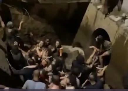 Вечеринка в Бразилии внезапно завершилась: люди рухнули в яму (ВИДЕО)