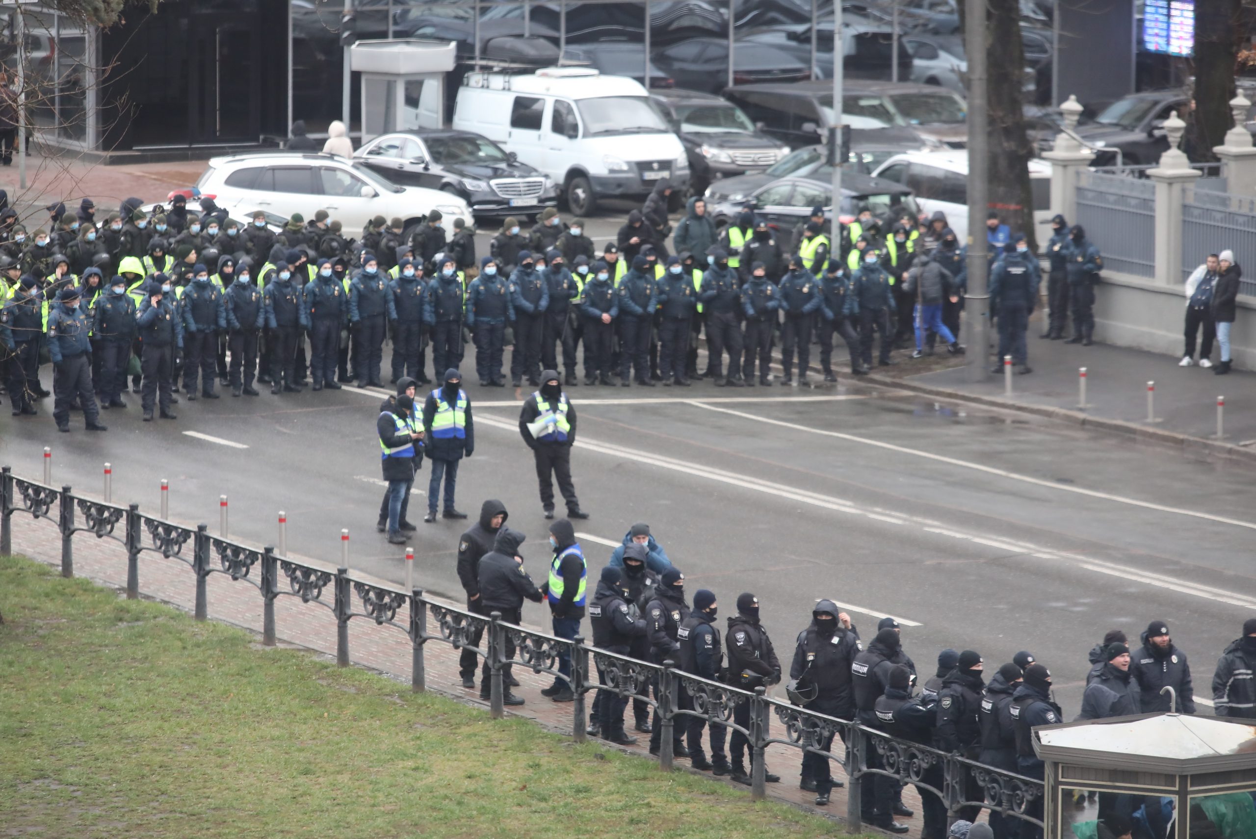 Петарды у парламента: В Киеве состоялся митинг предпринимателей