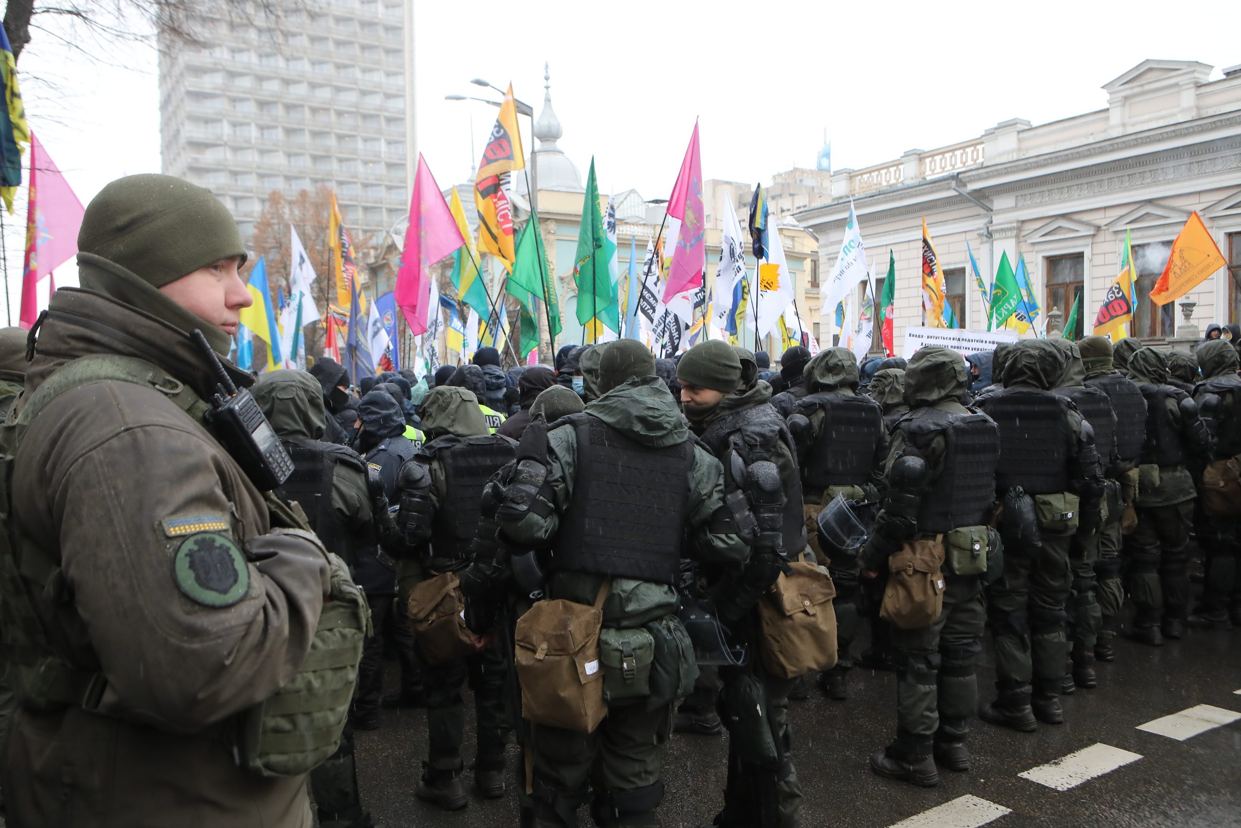 Петарды у парламента: В Киеве состоялся митинг предпринимателей