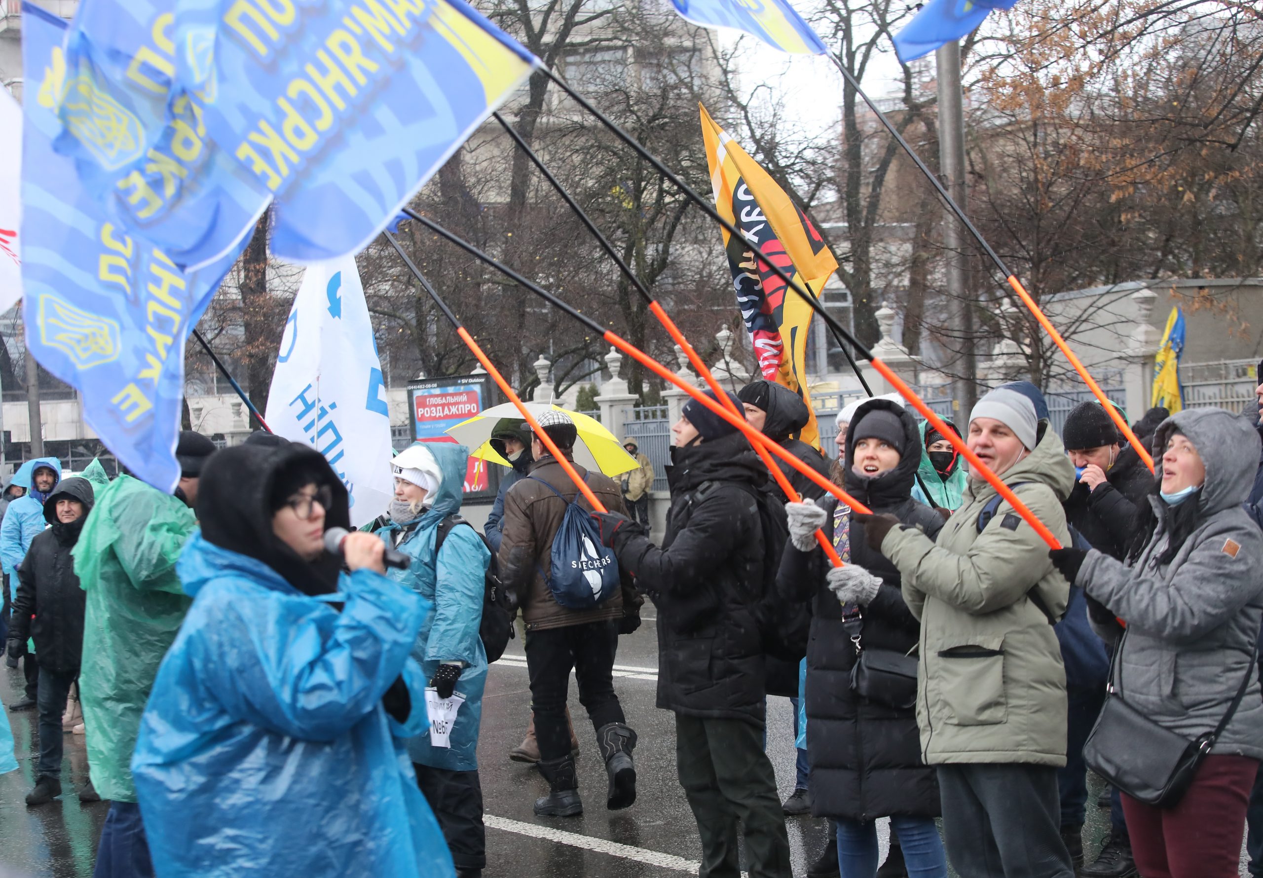 Петарды у парламента: В Киеве состоялся митинг предпринимателей