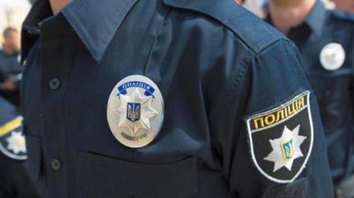 В Запорожской области мужчина душил в кафе девушку и угрожал гранатой