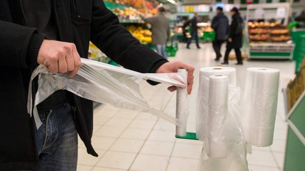 Продажа пакетов увеличит поступление НДС в бюджет &#8212; экономист
