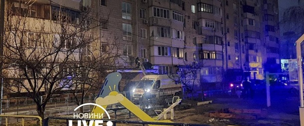 Житель Киева выпал из она 7 этажа и выжил (ФОТО)