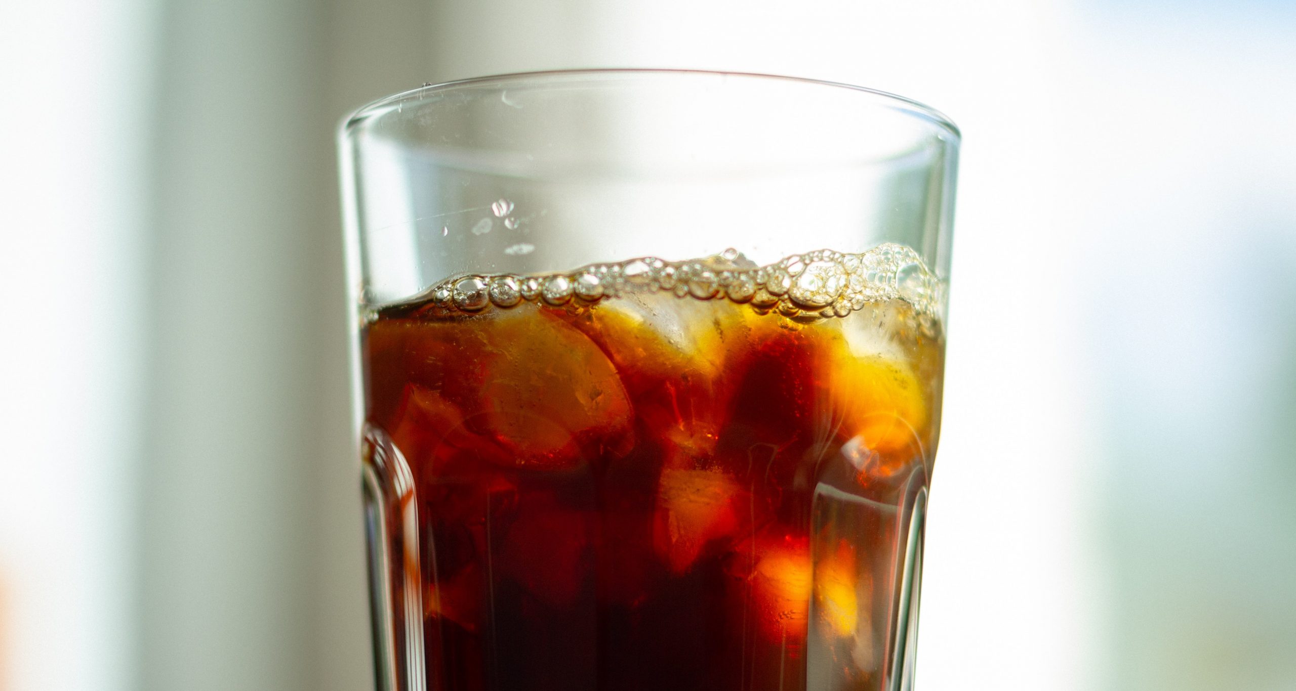 Coca-Cola выпустит напиток по рецепту искусственного интеллекта