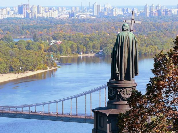 В Киеве хотят построить два моста через Днепр