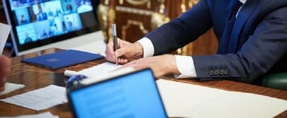 Зеленский подписал закон о налоговых проверках бизнеса &#8212; нардеп