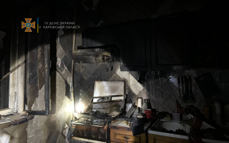 В Харькове горела многоэтажка: погиб мужчина (ФОТО)