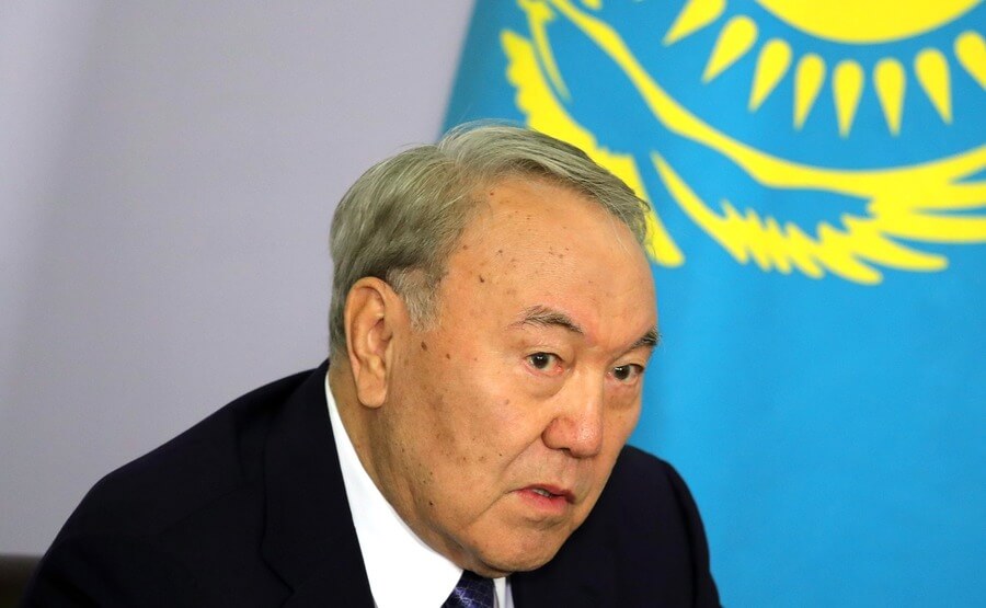 Третий зять Назарбаева подал в отставку