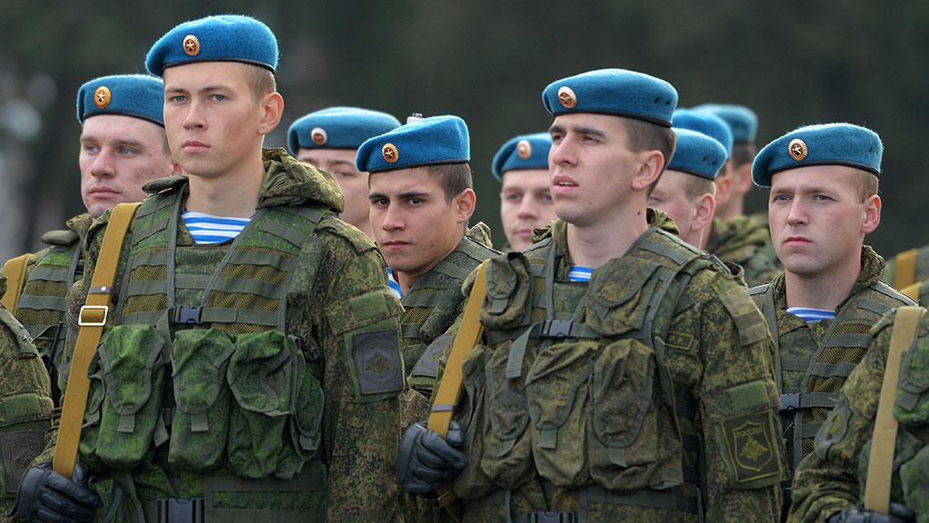 В Казахстан прибыли белорусские десантники