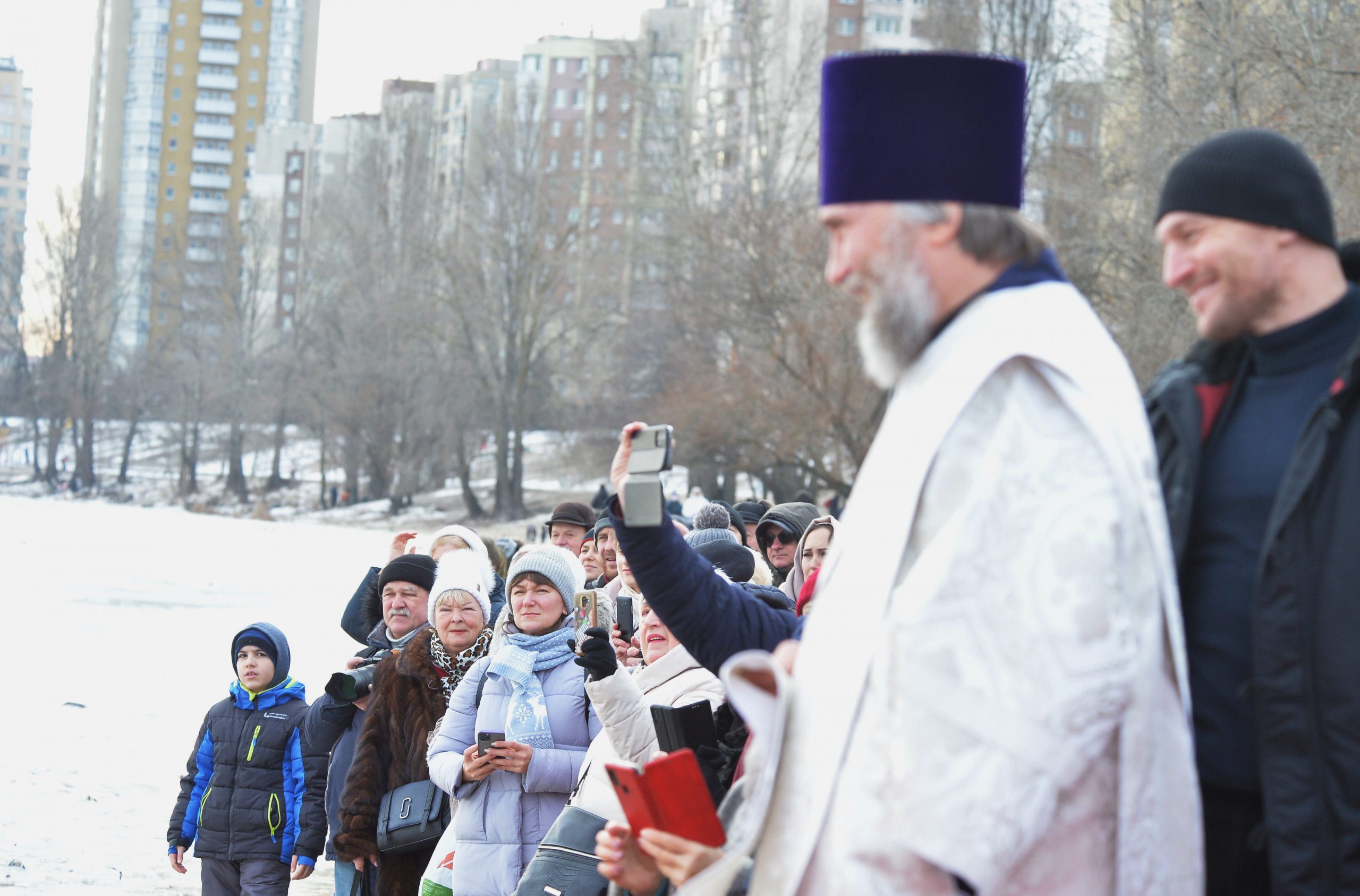 Митрополит Киевский и всея Украины Онуфрий освятит воды Днепра