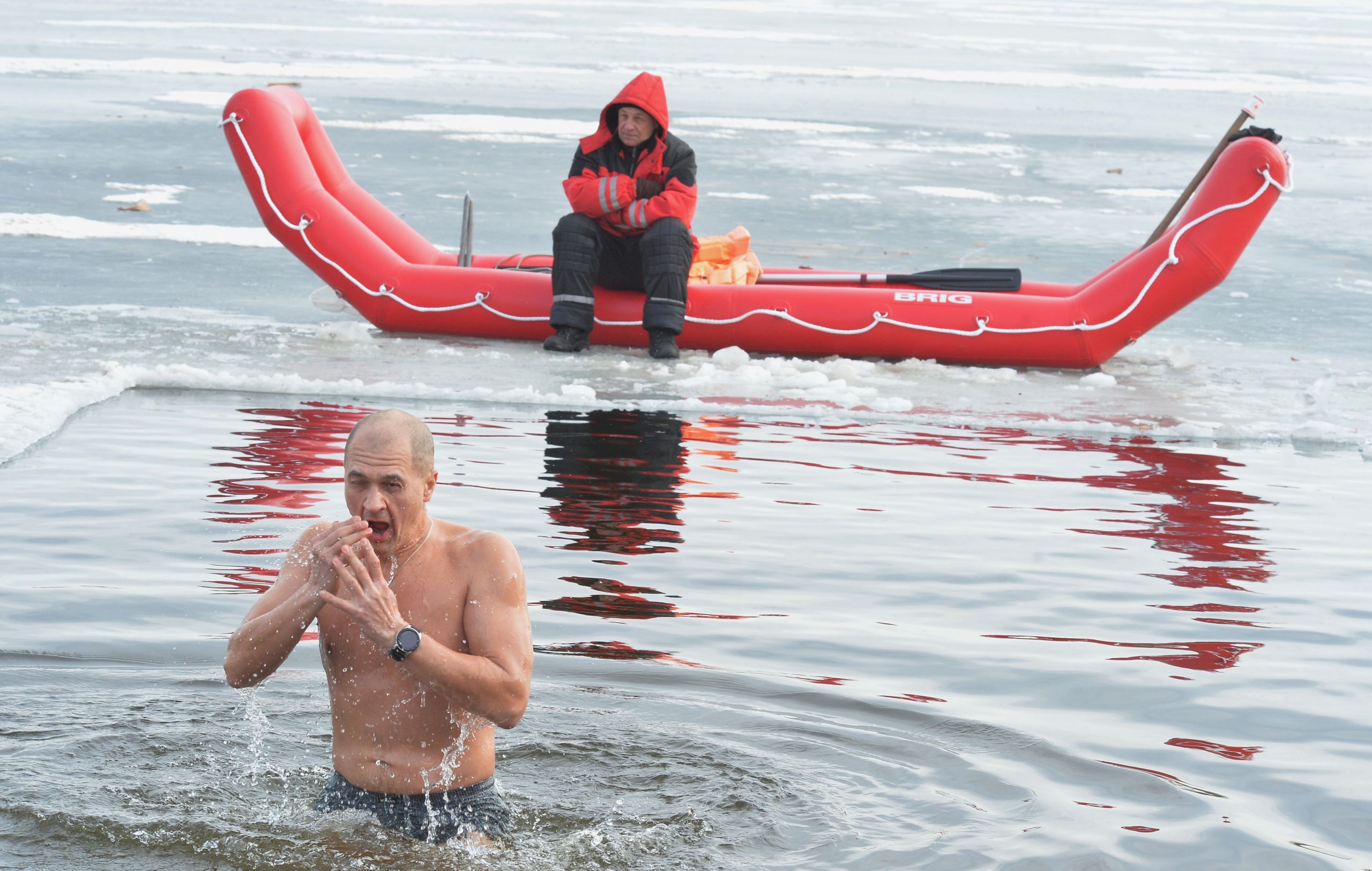 Митрополит Киевский и всея Украины Онуфрий освятит воды Днепра