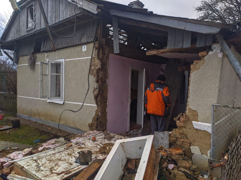 Мужчина пострадал в результате взрыва жилого дома при Прикарпатье (ФОТО)
