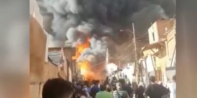 Сотни домов уничтожены огнем при масштабном пожаре в чилийском городе (ФОТО)