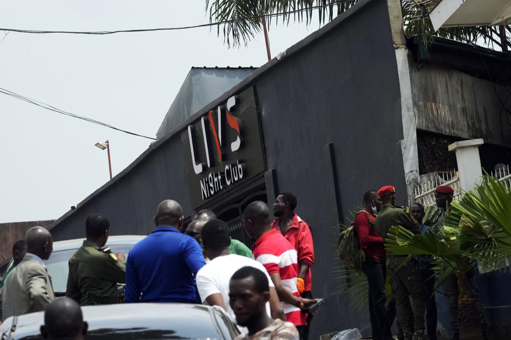 В Камеруне в ночном клубе ворвались баллоны с газом: более 15 погибших (ФОТО)
