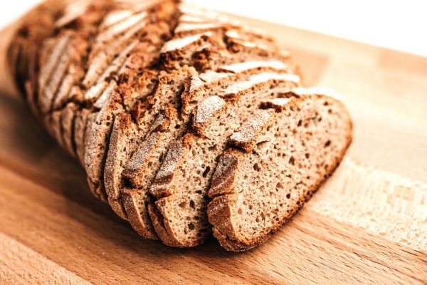 Ученые рассказали о пользе ячменного хлеба
