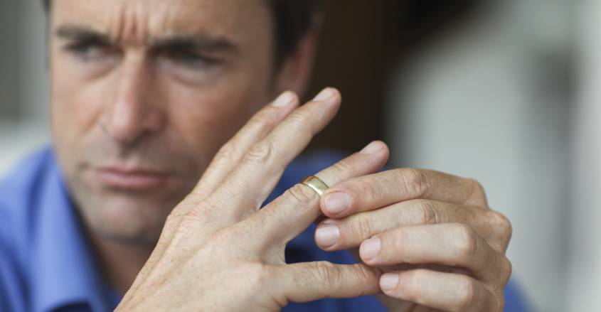 Развод и одиночество вредят здоровью мужчин &#8212; исследование