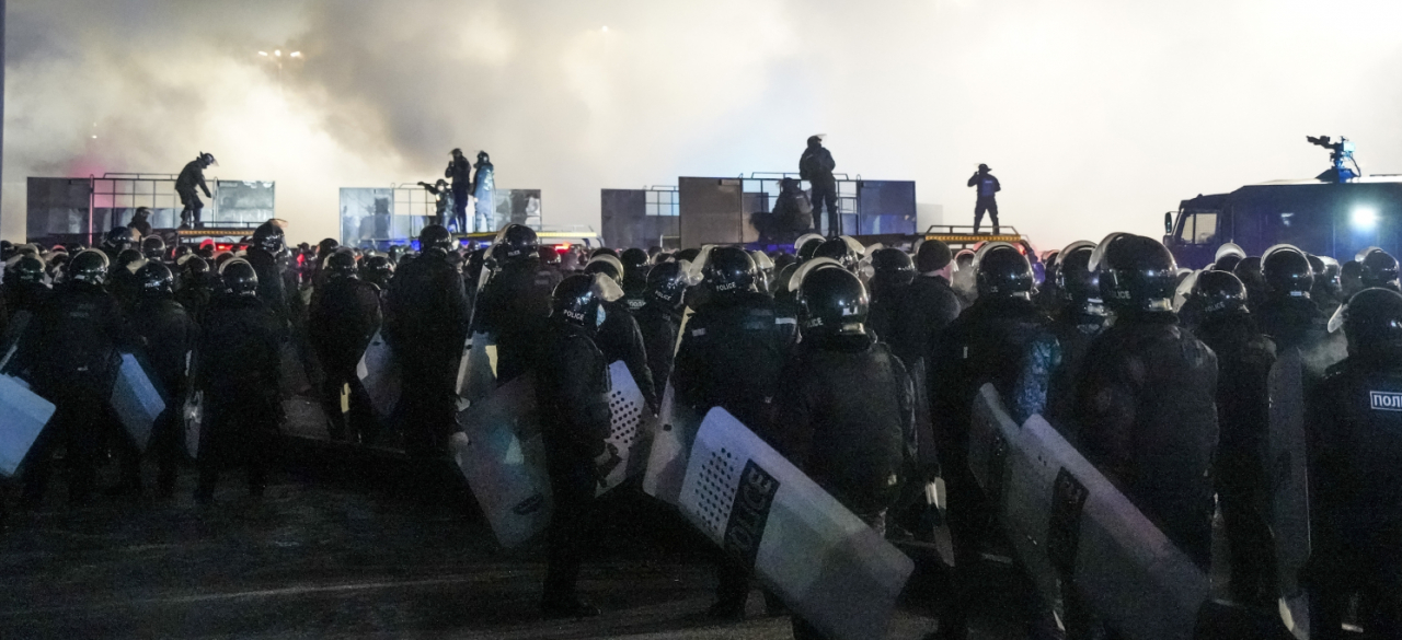 События в Казахстане стали частью противостояний двух империй &#8212; политолог