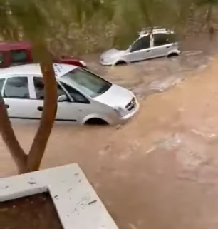 На испанском Тенерифе хлынули сильный дождь и град: повреждены автомобили (ФОТО, ВИДЕО)