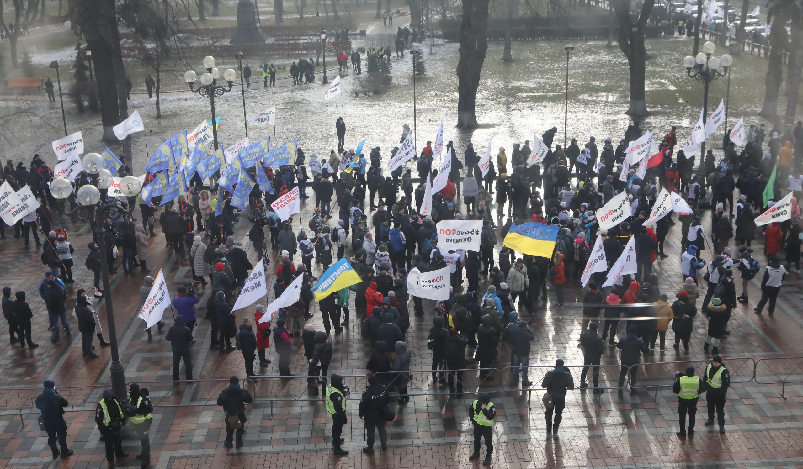 ФОПовцы продолжают акцию протеста