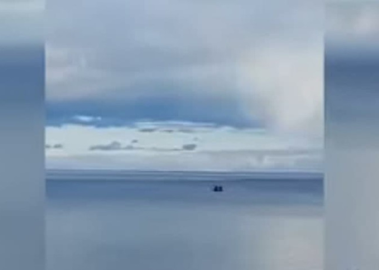 Под Киевом двух подростков унесло на льдине (ВИДЕО) 