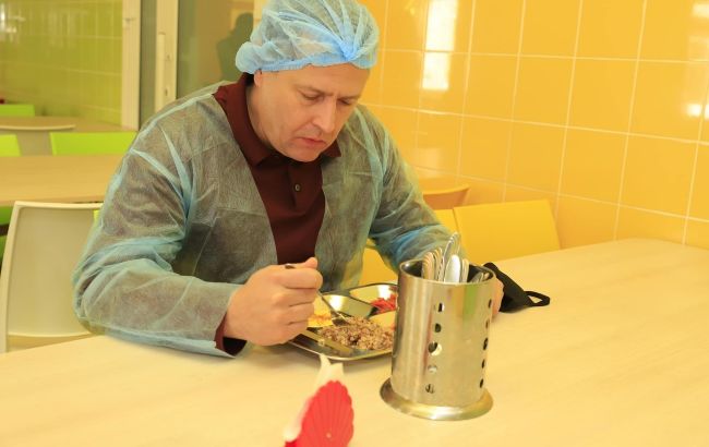 В Днепре школьные столовые перешли на систему свободного выбора блюд (ФОТО)