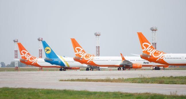 Самолет SkyUp не смог зайти в воздушное пространство Украины: пассажиров высадили в Кишиневе