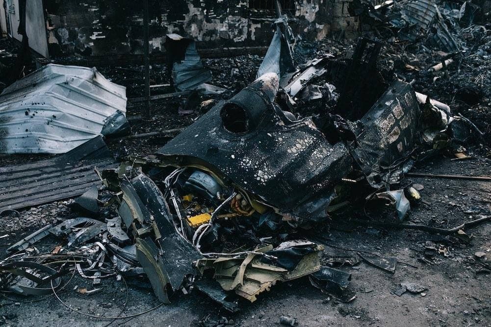 Появились фото сбитого над Киевом российского СУ-27 (ФОТО)