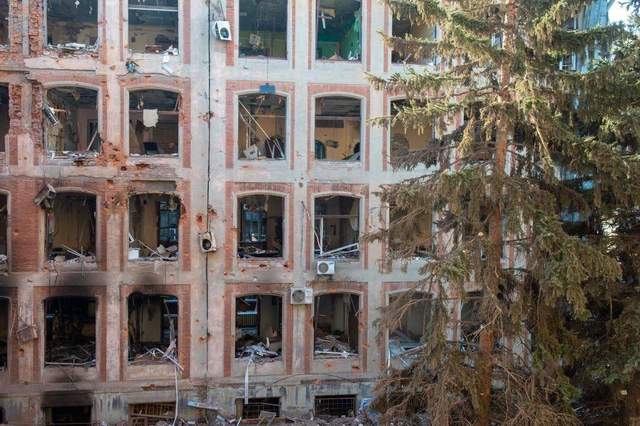 В Сети показали разрушенный университет Каразина в Харькове (ФОТО)