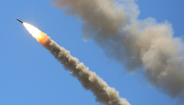 На Харьковщине российская ракета пробила потолок дома и застряла в мусорном ведре (ВИДЕО)