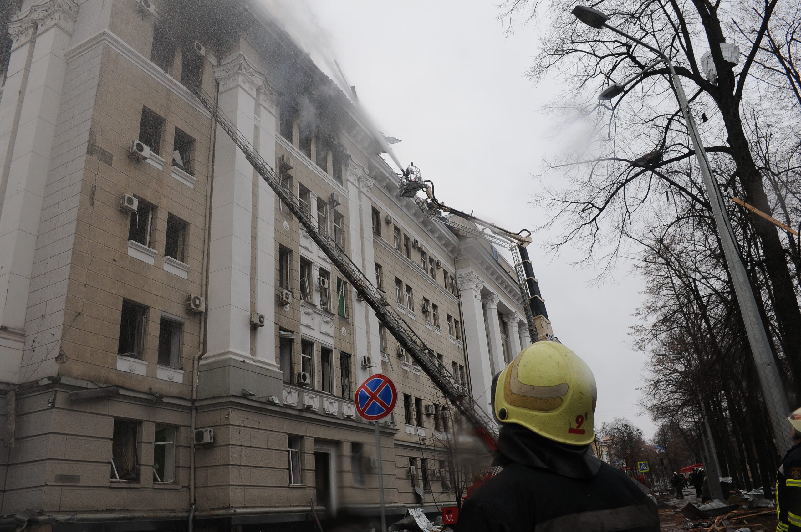 В Харькове крылатая ракета попала в здание горсовета