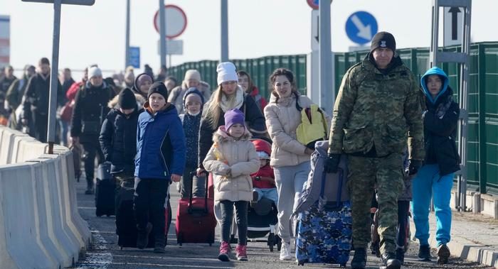 Растет количество украинцев-беженцев, которые останутся за границей и после войны &#8212; исследование