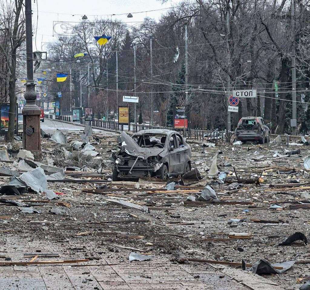 Бомбардировка россиянами детской больницы в Мариуполе: погибли 2 взрослых и ребенок