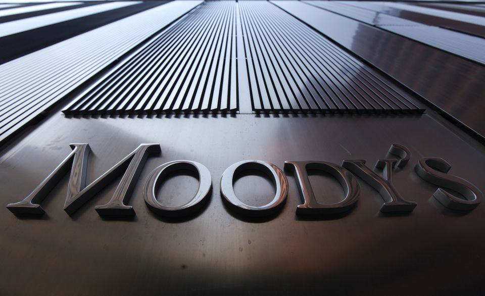 Агентство Moody&#8217;s понизило прогноз по кредитному рейтингу США со &#171;стабильного&#187; до &#171;негативного&#187;