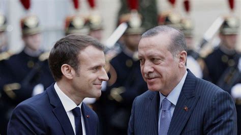 Эрдоган и Макрон обсудили необходимость мира в Украине