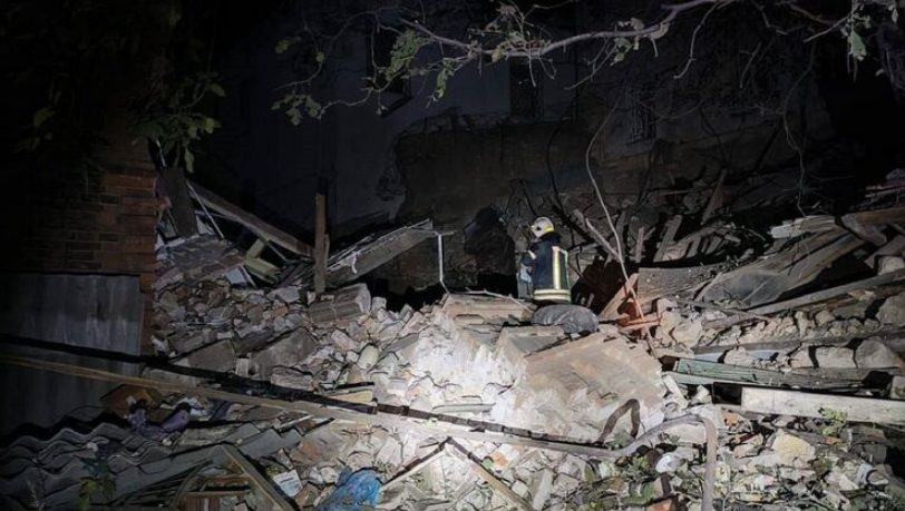 Ночью Николаев был под обстрелом: разрушены жилой дом и цветочный рынок, есть погибший