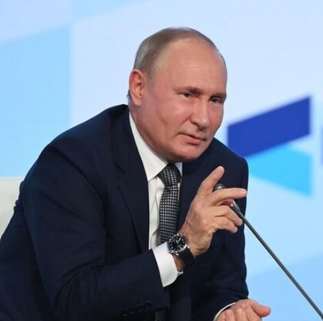 Путин подписал указ: в страны, где введен потолок цен на нефть, РФ поставлять нефть не будет
