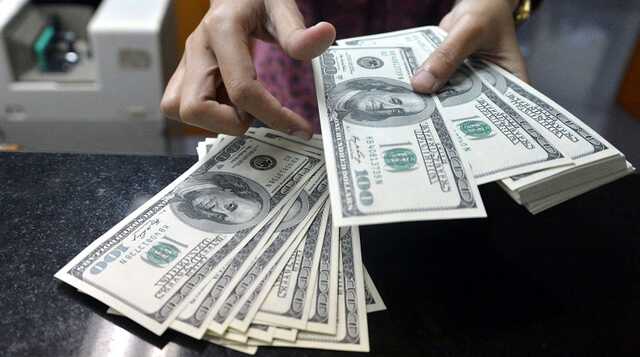 Доллар резко подорожал: официальный курс НБУ на 15 ноября