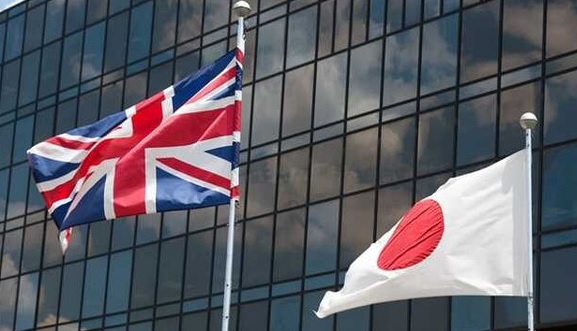 Премьеры Великобритании и Японии договорились усилить поддержку Украины