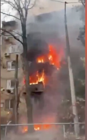Мэр Киева: в Печерском районе столицы &#8212; взрывы и пожары в трех домах после ракетного обстрела