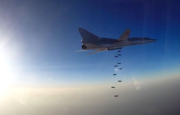 Из минометов и авиации РФ обстреляла приграничье Украины