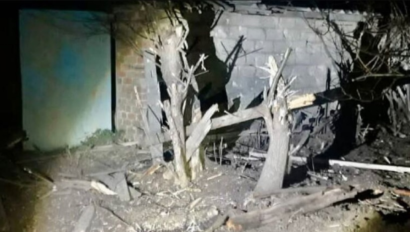 Повреждены газопровод, жилые дома: Никопольский район снова был под обстрелом