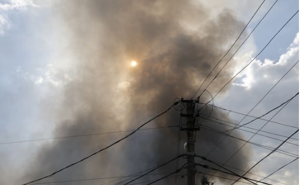 Как живет под обстрелами Херсон: от снарядов горят жилые дома и супермаркеты